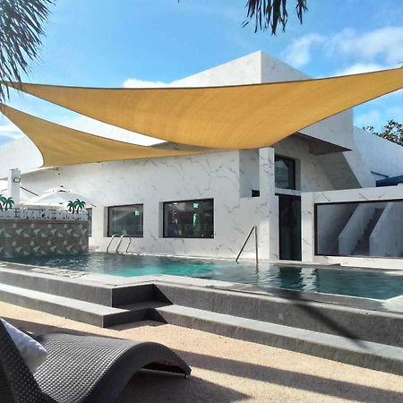 Cave Beach Resort Dingalan Exterior foto