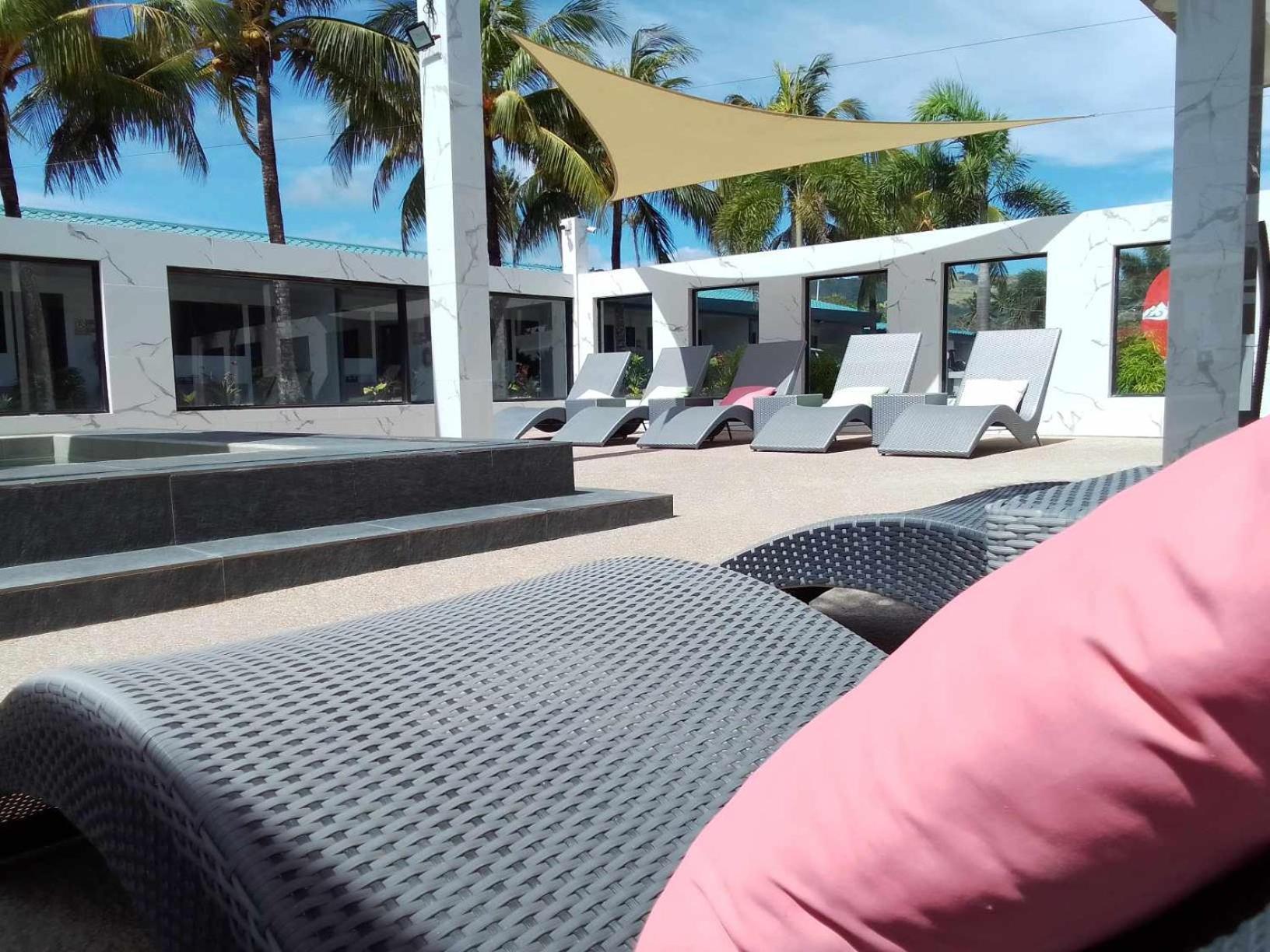 Cave Beach Resort Dingalan Exterior foto